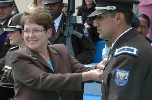 Ecuador expulsó a Heather Hodges Ecuador pide salida de embajadora estadounidense
