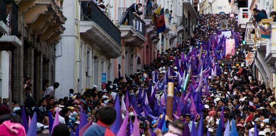cucuruchos de la Procesión Jesús del Gran Poder Procesión de Quito
