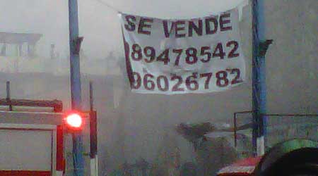 Incendio al sur de Quito incendio en bodegas de Créditos Económicos