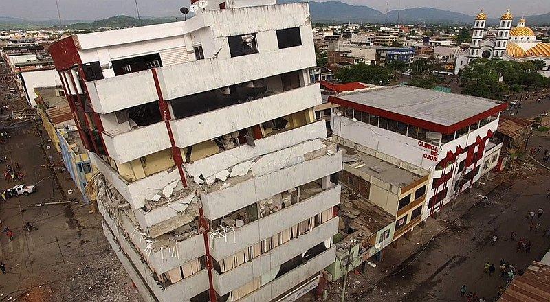 imagenes terremoto ecuador