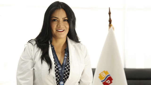Catalina Andramuño, ministra de Salud de Ecuador