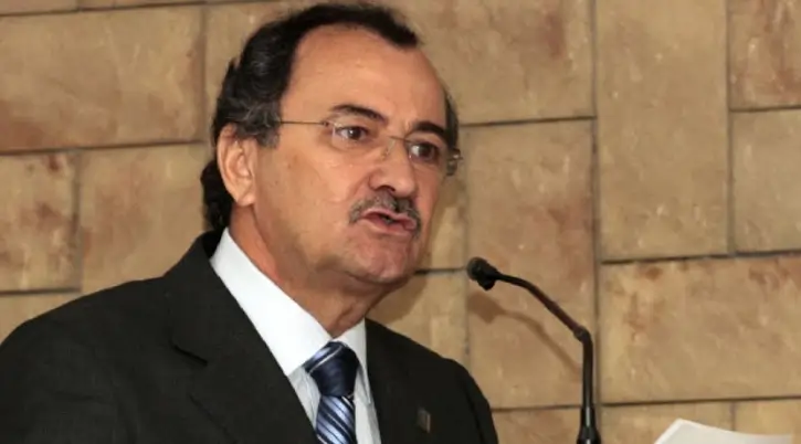carlos-polit-corrupto