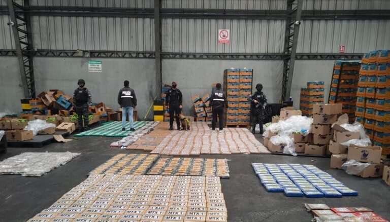 Decomisan 2.5 toneladas de droga en el Puerto de Guayaquil