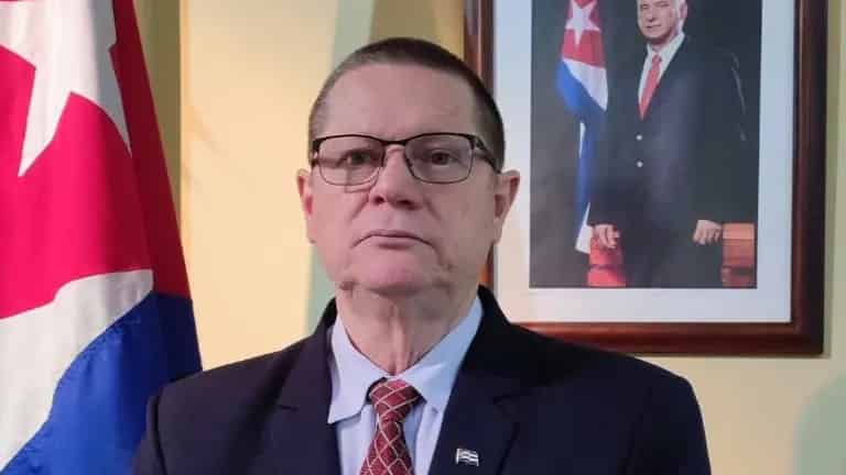 Ecuador expulsa a Misión Diplomática de Cuba