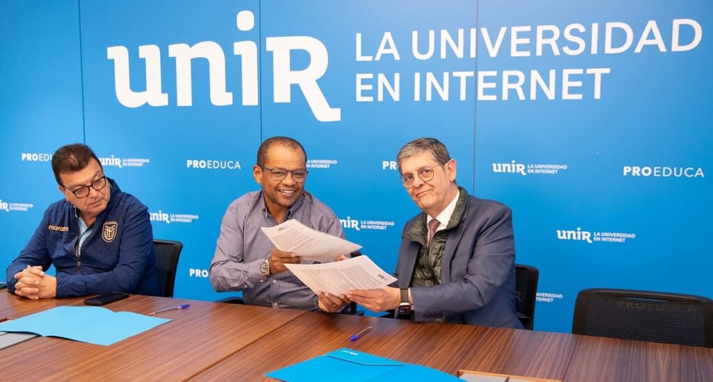 UNIR otorga becas a la FEF