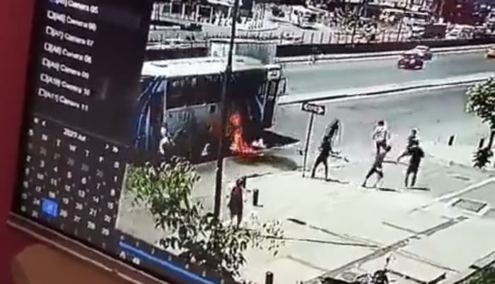 incendiaron-bus-via-perimetral