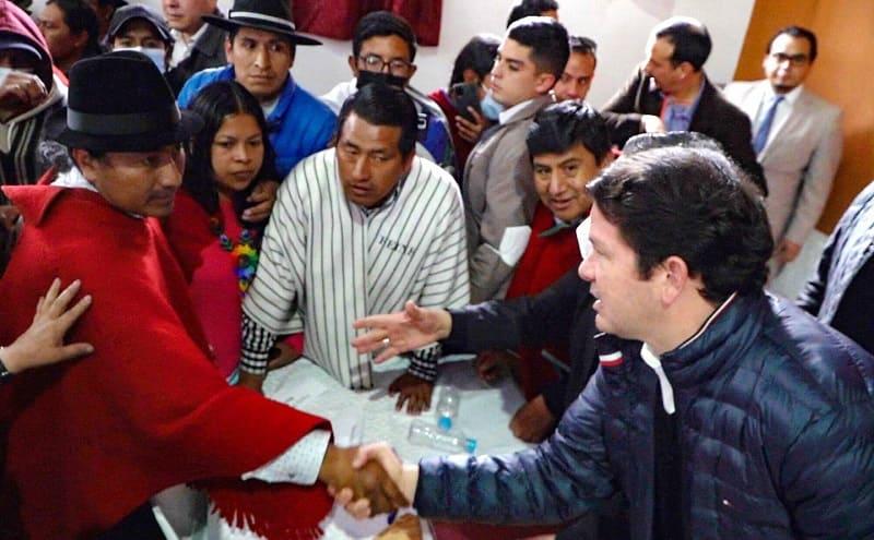 leonidas-iza-mesas-dialogo