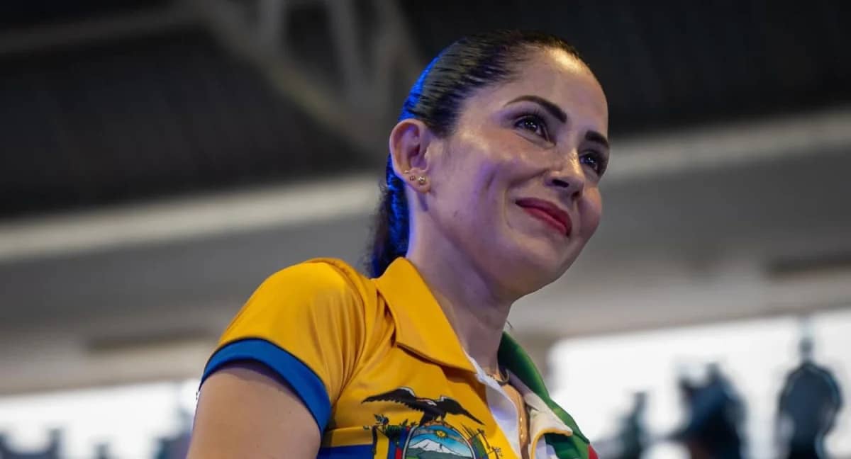 Luisa González, Prefecta de Manabí