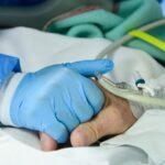 primera muerte reinfeccion covid-19