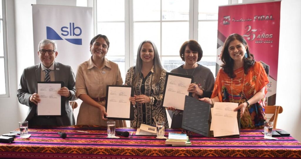 Niñas ecuatorianas van a la NASA