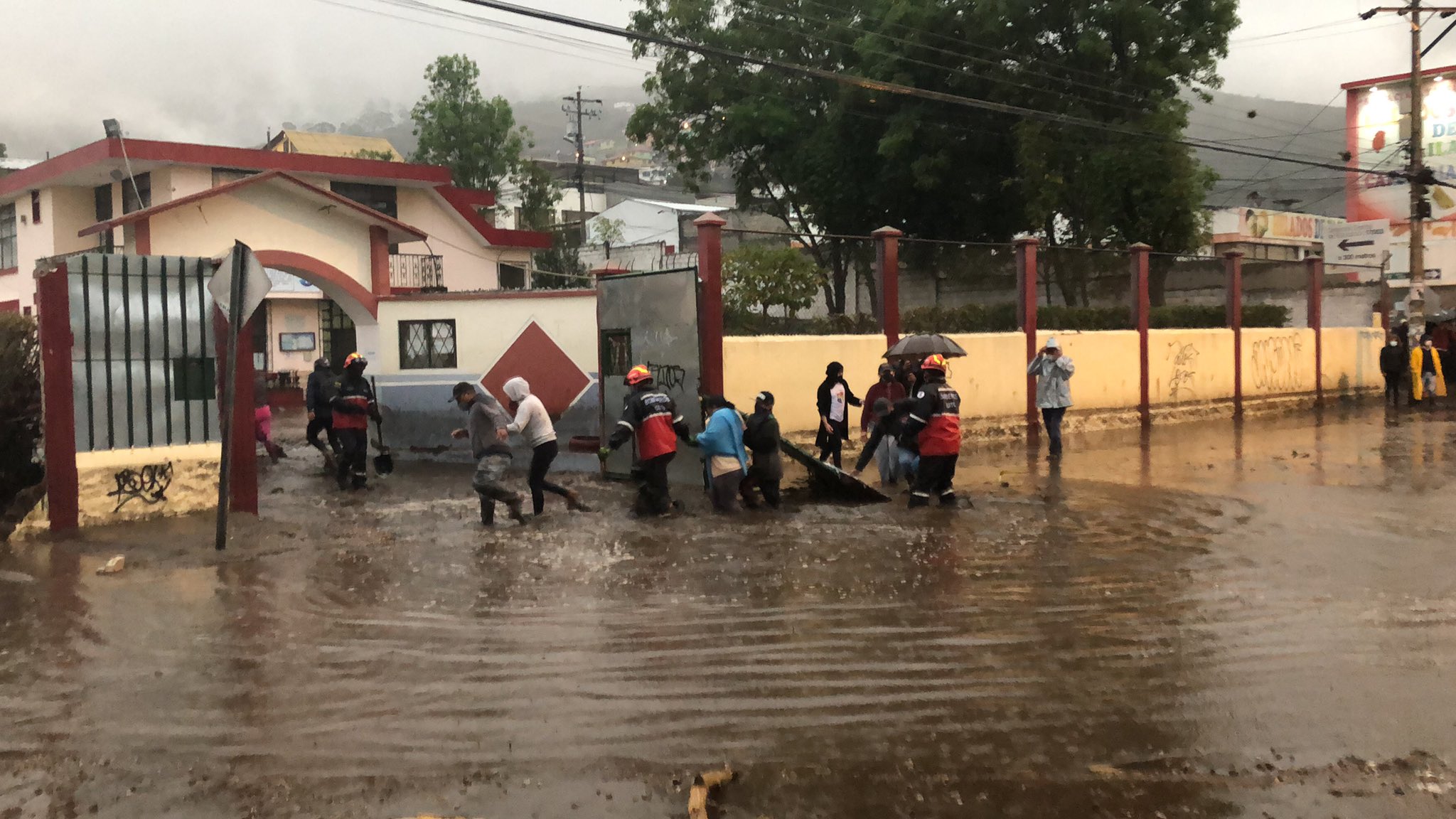 pomasqui inundacion lluvias