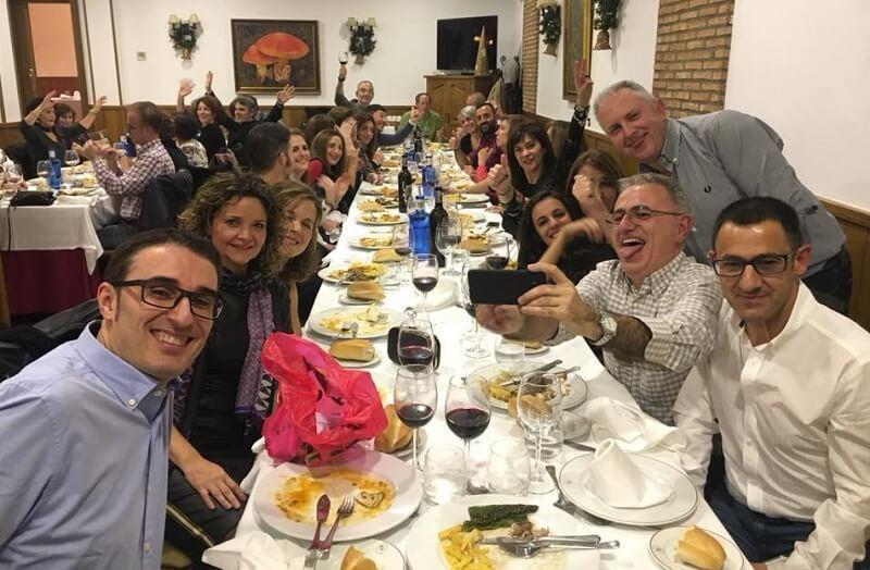 reuniones-navidad-masivas